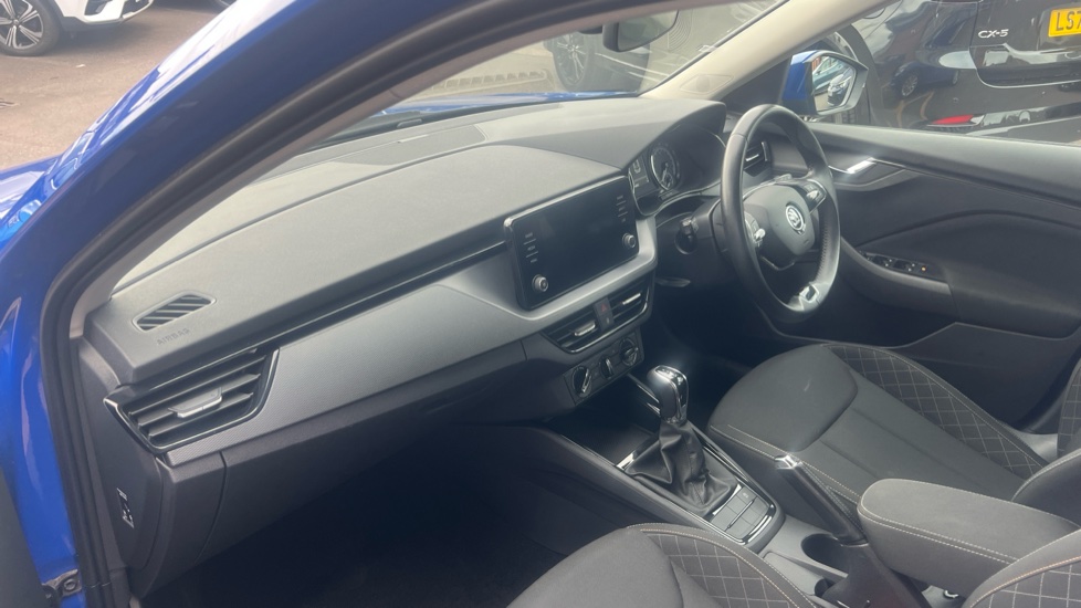 Skoda Kamiq 1.0 TSI 110 SE 5dr DSG Petrol Hatchback - Image 2