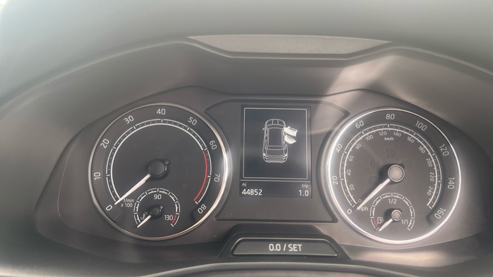 Skoda Kamiq 1.0 TSI 110 SE 5dr DSG Petrol Hatchback - Image 11