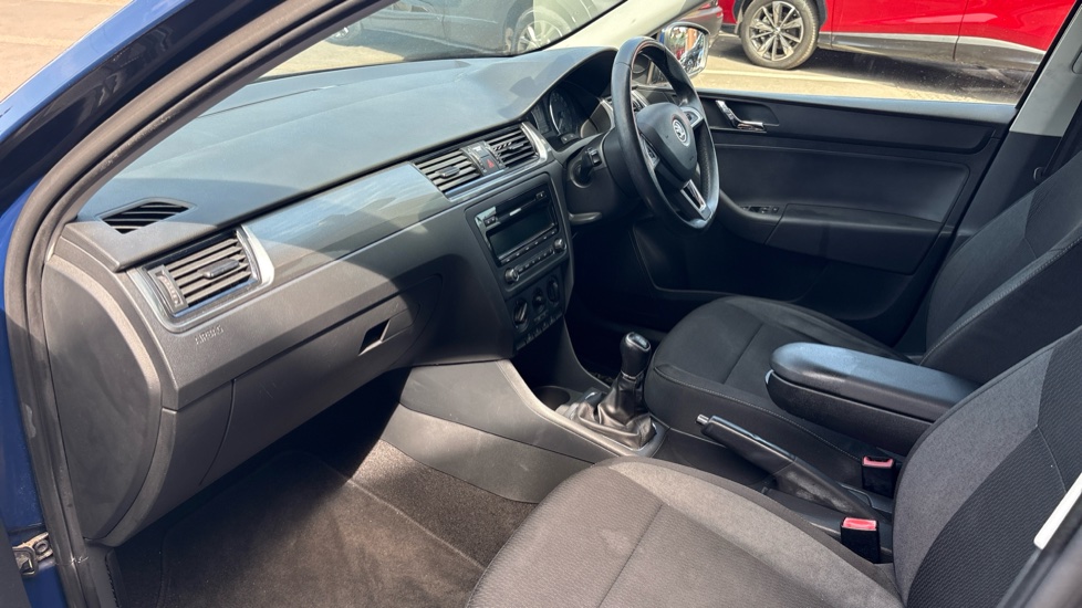 Skoda Rapid Spaceback 1.2 TSI 105 GreenTech SE 5dr Petrol Hatchback - Image 2