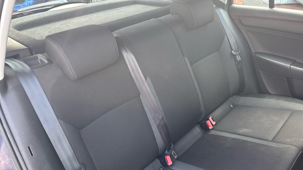 Skoda Rapid Spaceback 1.2 TSI 105 GreenTech SE 5dr Petrol Hatchback - Image 16