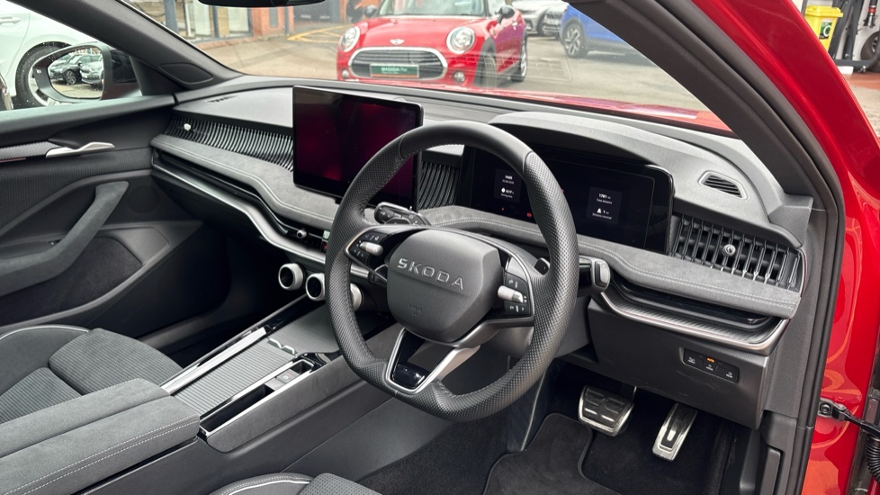 Skoda Superb 1.5 TSI iV Sportline 5dr DSG Estate - Image 6