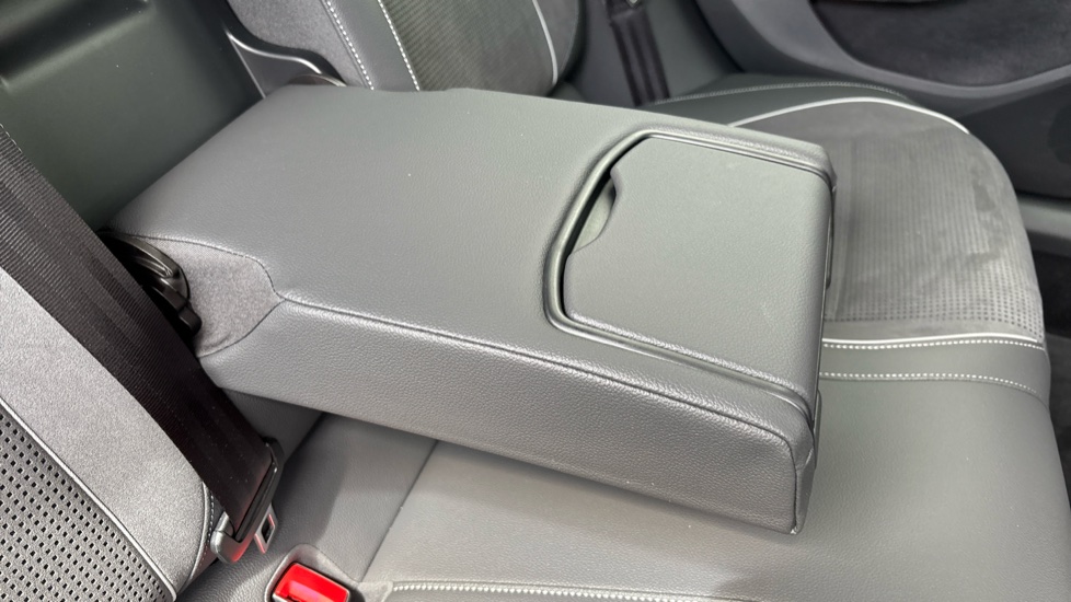 Skoda Superb 1.5 TSI iV Sportline 5dr DSG Estate - Image 27