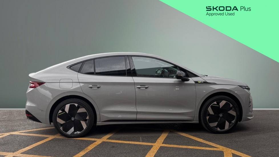 Skoda Enyaq 250kW vRS 84kWh 4x4 5dr Auto Electric - Image 4
