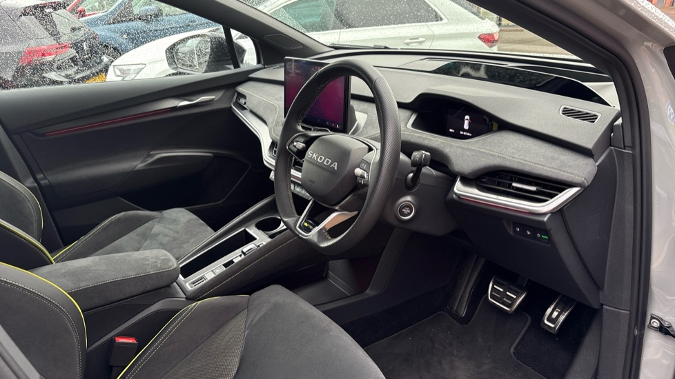 Skoda Enyaq 250kW vRS 84kWh 4x4 5dr Auto Electric - Image 6