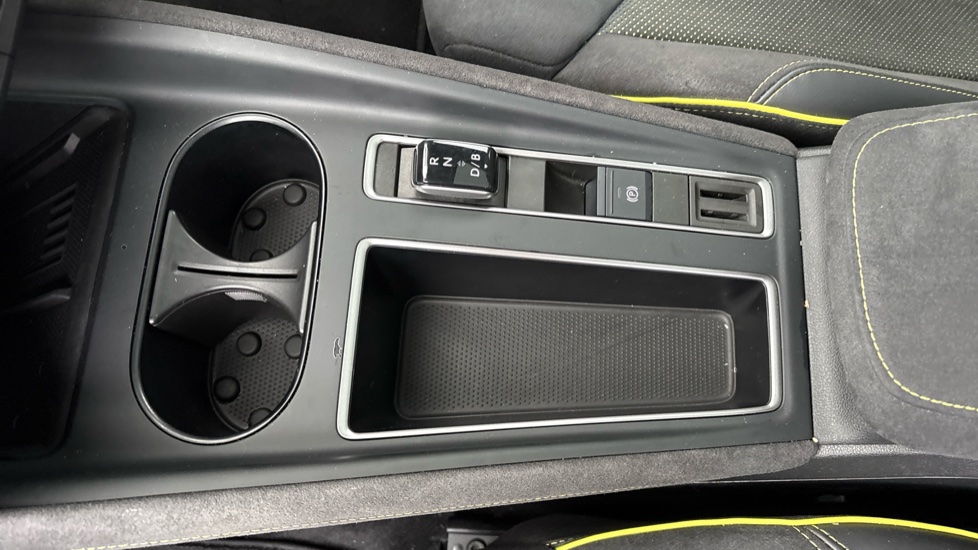 Skoda Enyaq 250kW vRS 84kWh 4x4 5dr Auto Electric - Image 35