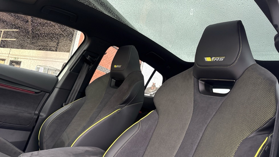Skoda Enyaq 250kW vRS 84kWh 4x4 5dr Auto Electric - Image 38