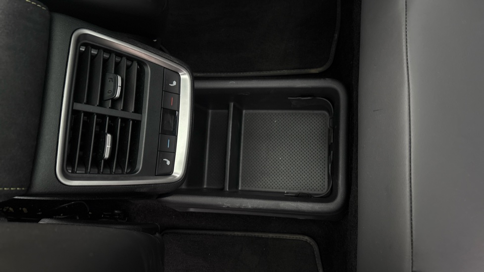 Skoda Enyaq 250kW vRS 84kWh 4x4 5dr Auto Electric - Image 43