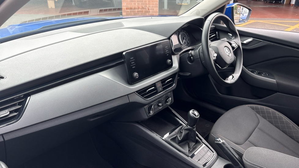 Skoda Kamiq 1.0 TSI 110 SE 5dr Petrol Hatchback - Image 2