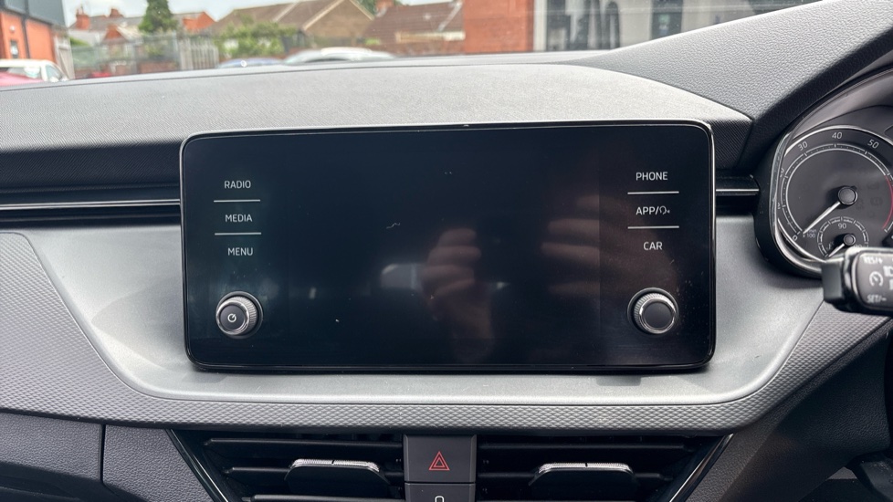Skoda Kamiq 1.0 TSI 110 SE 5dr Petrol Hatchback - Image 12