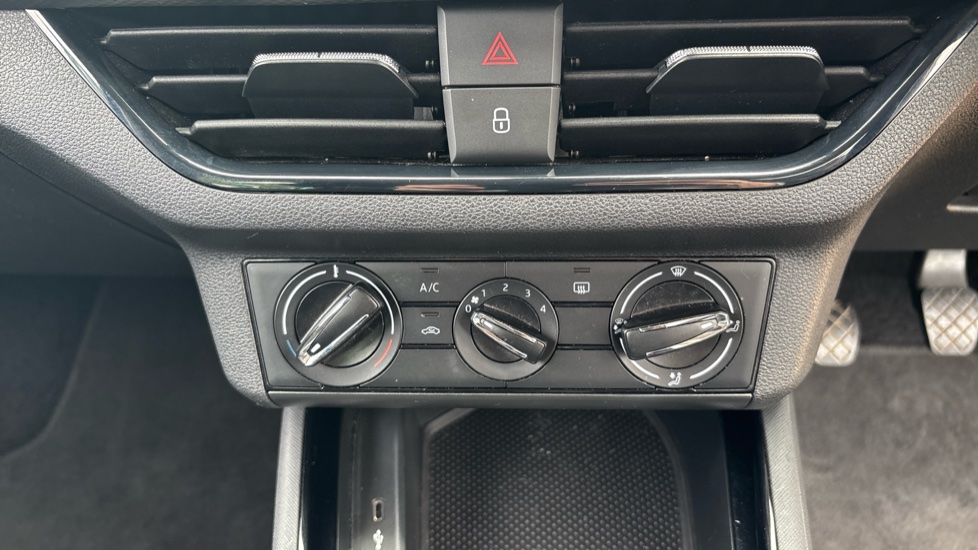 Skoda Kamiq 1.0 TSI 110 SE 5dr Petrol Hatchback - Image 13