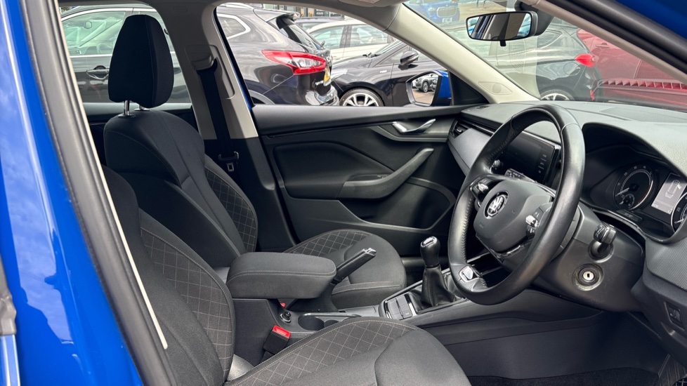 Skoda Kamiq 1.0 TSI 110 SE 5dr Petrol Hatchback - Image 15