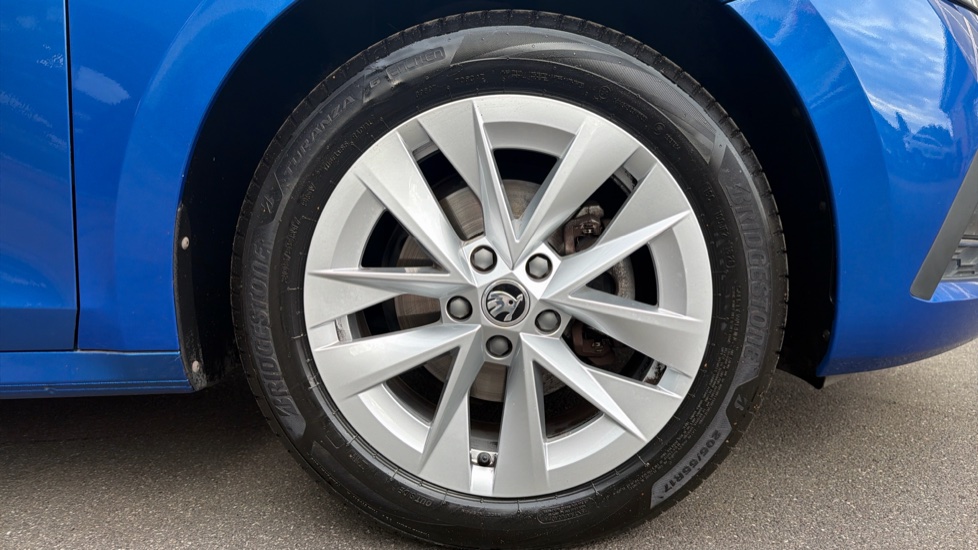 Skoda Octavia 1.5 TSI SE L 5dr Petrol Hatchback - Image 5