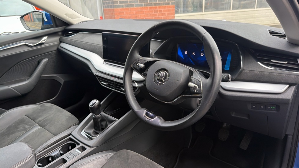 Skoda Octavia 1.5 TSI SE L 5dr Petrol Hatchback - Image 6