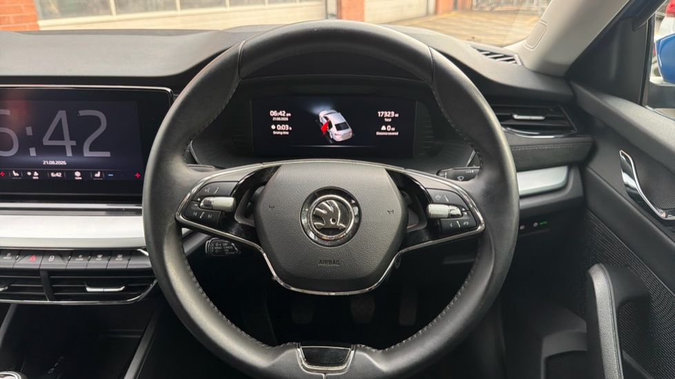 Skoda Octavia 1.5 TSI SE L 5dr Petrol Hatchback - Image 10