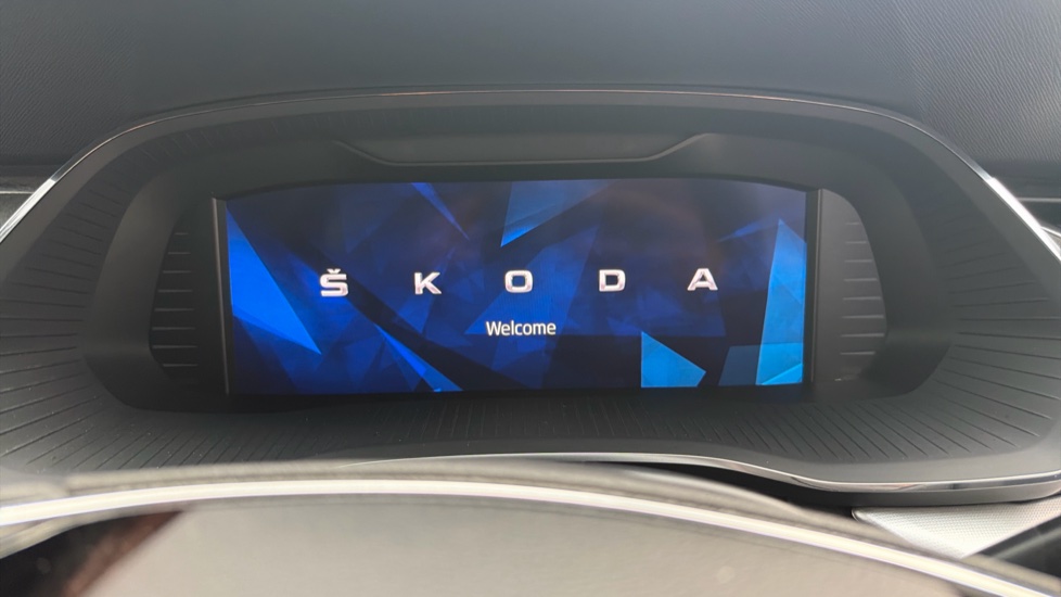 Skoda Octavia 1.5 TSI SE L 5dr Petrol Hatchback - Image 11