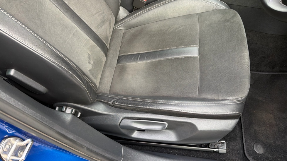 Skoda Octavia 1.5 TSI SE L 5dr Petrol Hatchback - Image 65