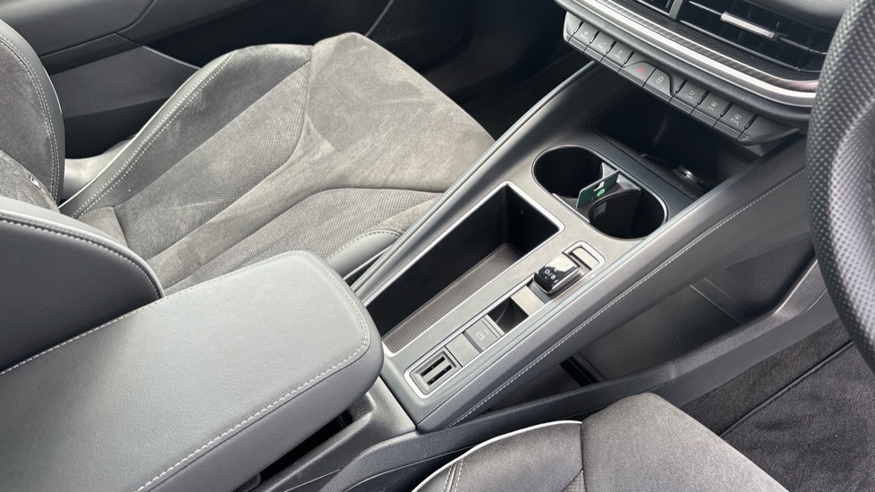 Skoda Elroq 210kW 85 SportLine 82kWh 5dr Auto Electric Estate - Image 14