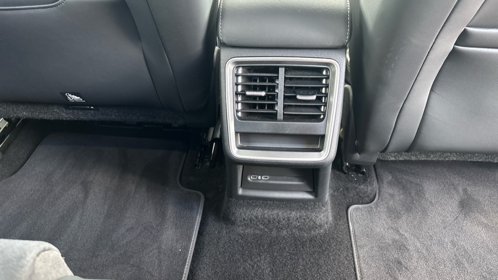 Skoda Elroq 210kW 85 SportLine 82kWh 5dr Auto Electric Estate - Image 38
