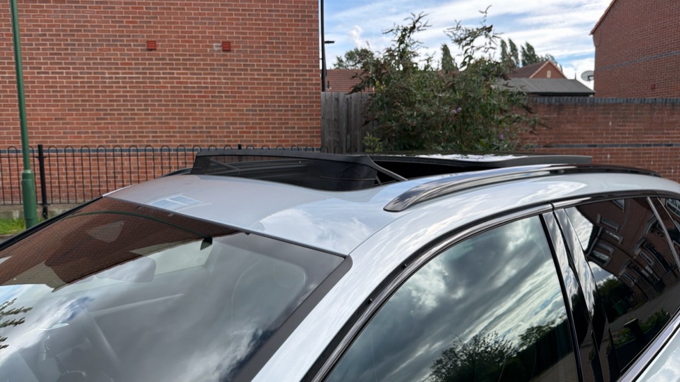 Skoda Superb 1.5 TSI iV Sportline 5dr DSG Estate - Image 52