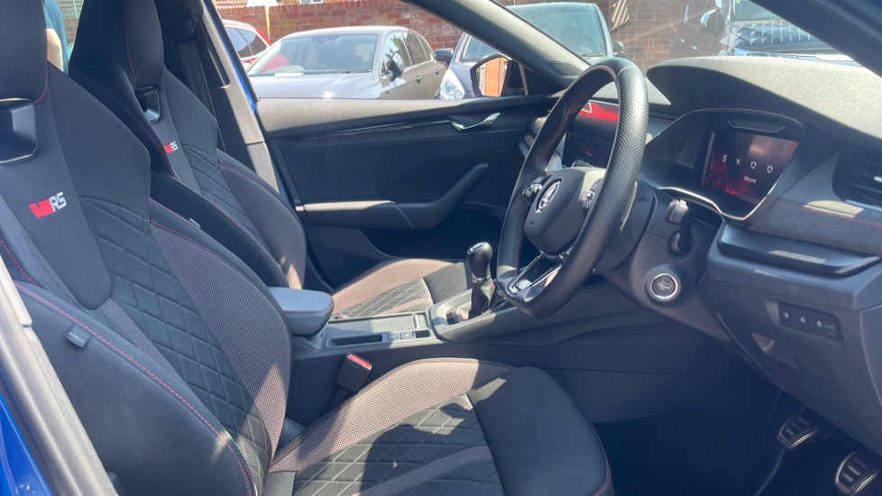 Skoda Octavia 2.0 TSI vRS 5dr Petrol Estate - Image 15