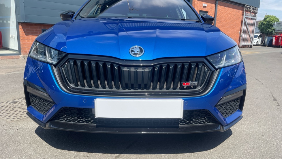 Skoda Octavia 2.0 TSI vRS 5dr Petrol Estate - Image 22