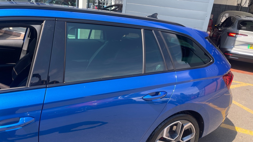 Skoda Octavia 2.0 TSI vRS 5dr Petrol Estate - Image 24