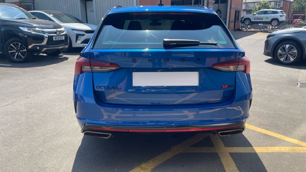 Skoda Octavia 2.0 TSI vRS 5dr Petrol Estate - Image 26