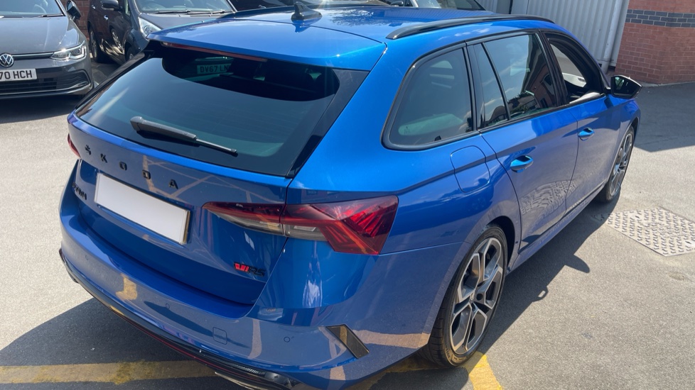 Skoda Octavia 2.0 TSI vRS 5dr Petrol Estate - Image 31