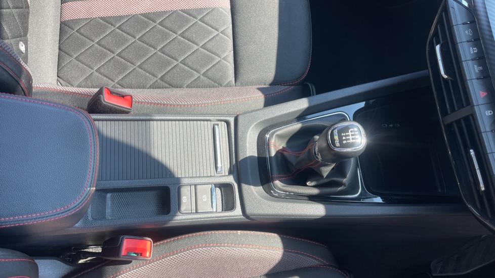 Skoda Octavia 2.0 TSI vRS 5dr Petrol Estate - Image 36
