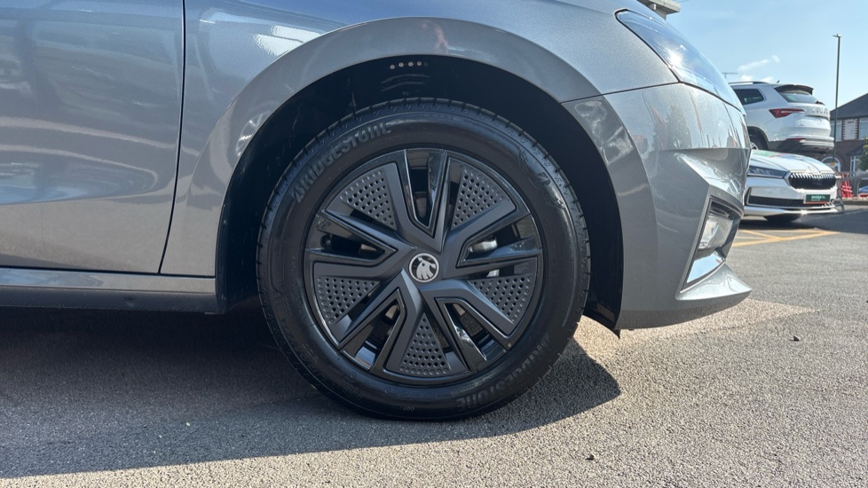 Skoda Fabia 1.0 TSI Design Edition 5dr Petrol Hatchback - Image 5