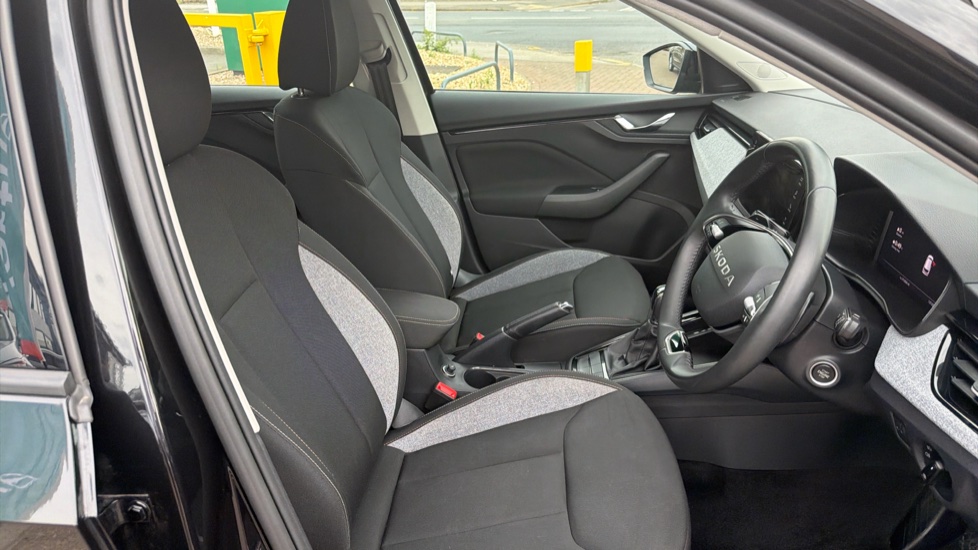 Skoda Kamiq 1.0 TSI SE Edition 5dr DSG Petrol Hatchback - Image 15