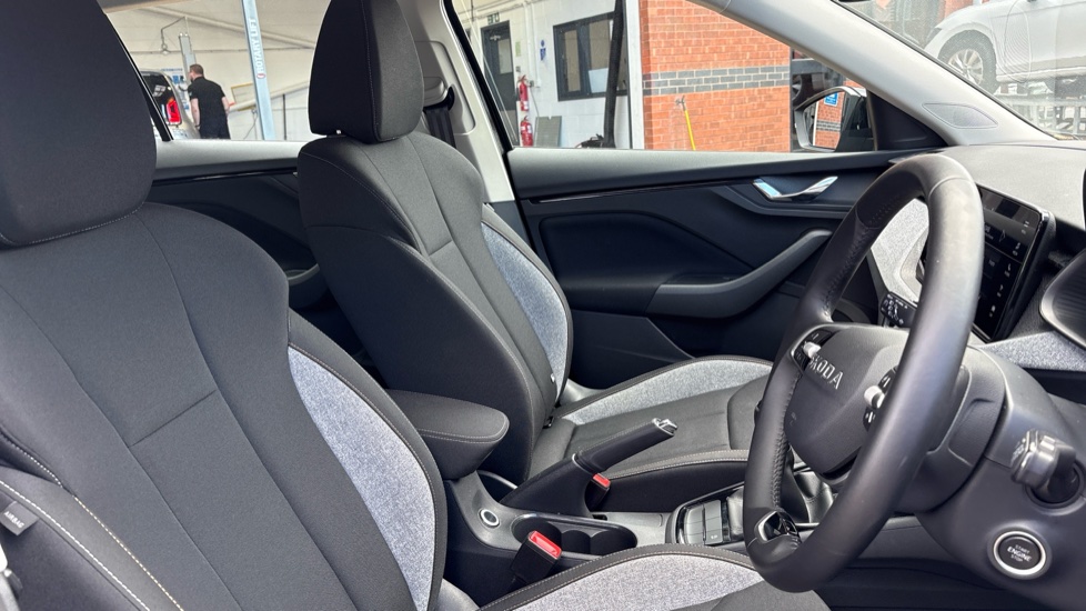 Skoda Scala 1.0 TSI 116 SE Edition 5dr Petrol Hatchback - Image 15