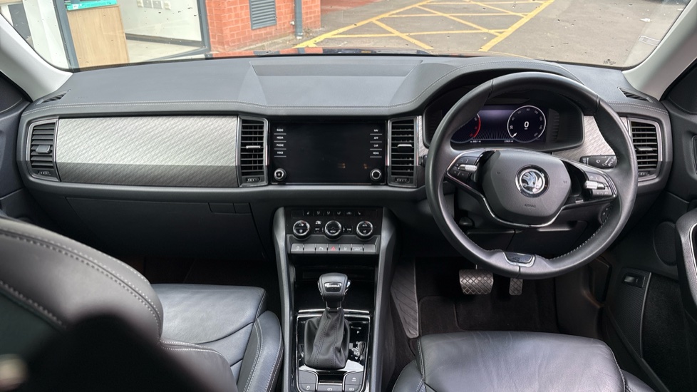 Skoda Kodiaq 1.5 TSI SE L Executive 5dr DSG [7 Seat] Petrol Estate - Image 9