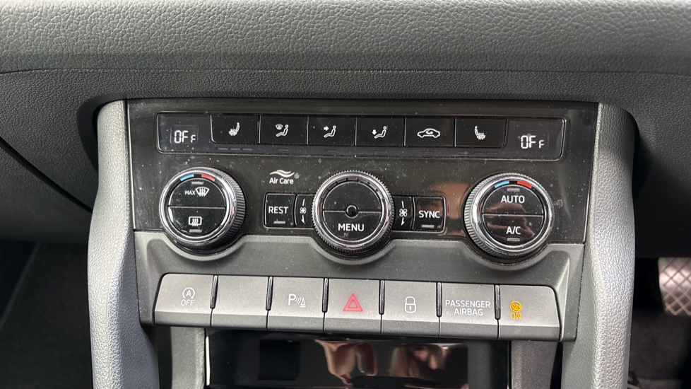 Skoda Kodiaq 1.5 TSI SE L Executive 5dr DSG [7 Seat] Petrol Estate - Image 13