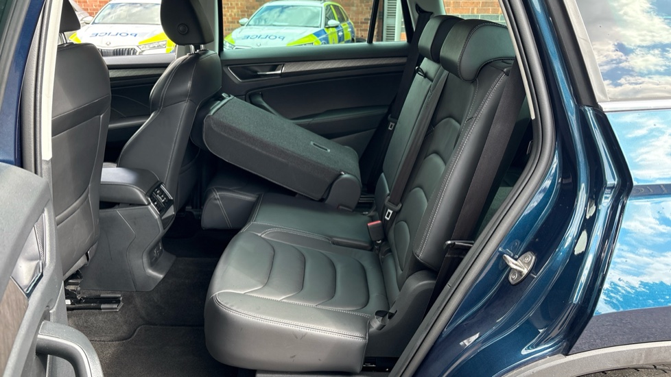 Skoda Kodiaq 1.5 TSI SE L Executive 5dr DSG [7 Seat] Petrol Estate - Image 42