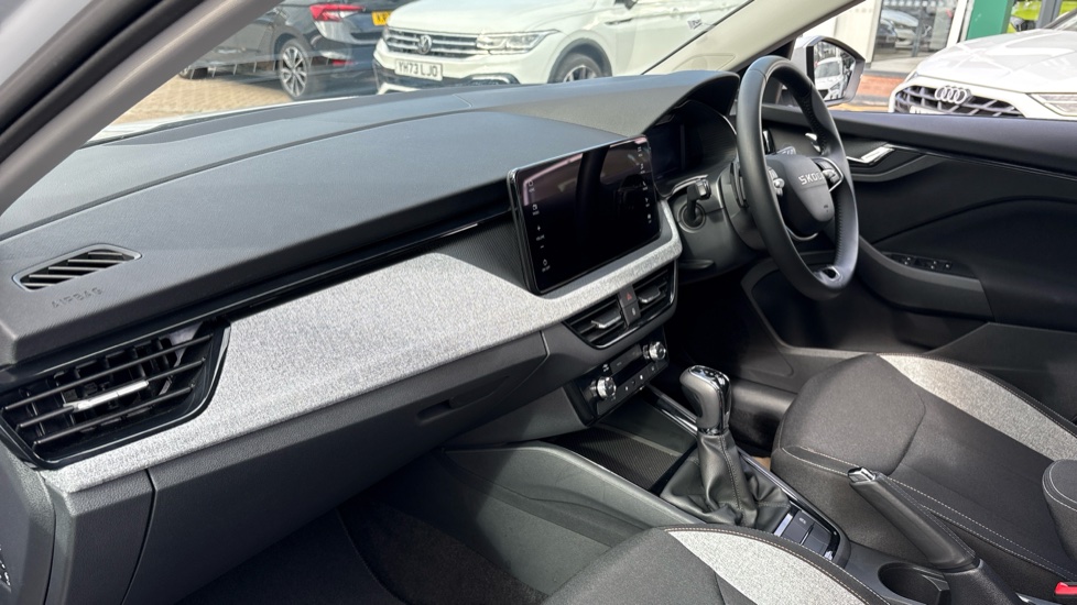 Skoda Scala 1.0 TSI 116 SE Edition 5dr DSG Petrol Hatchback - Image 2