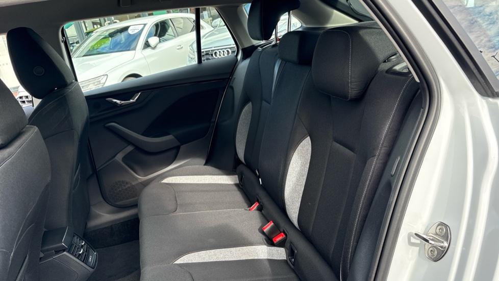 Skoda Scala 1.0 TSI 116 SE Edition 5dr DSG Petrol Hatchback - Image 16