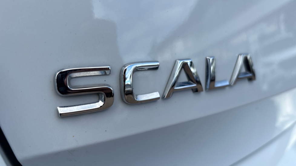 Skoda Scala 1.0 TSI 116 SE Edition 5dr DSG Petrol Hatchback - Image 31