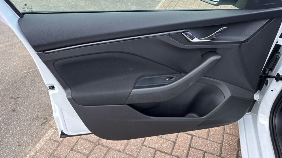 Skoda Scala 1.0 TSI 116 SE Edition 5dr DSG Petrol Hatchback - Image 41
