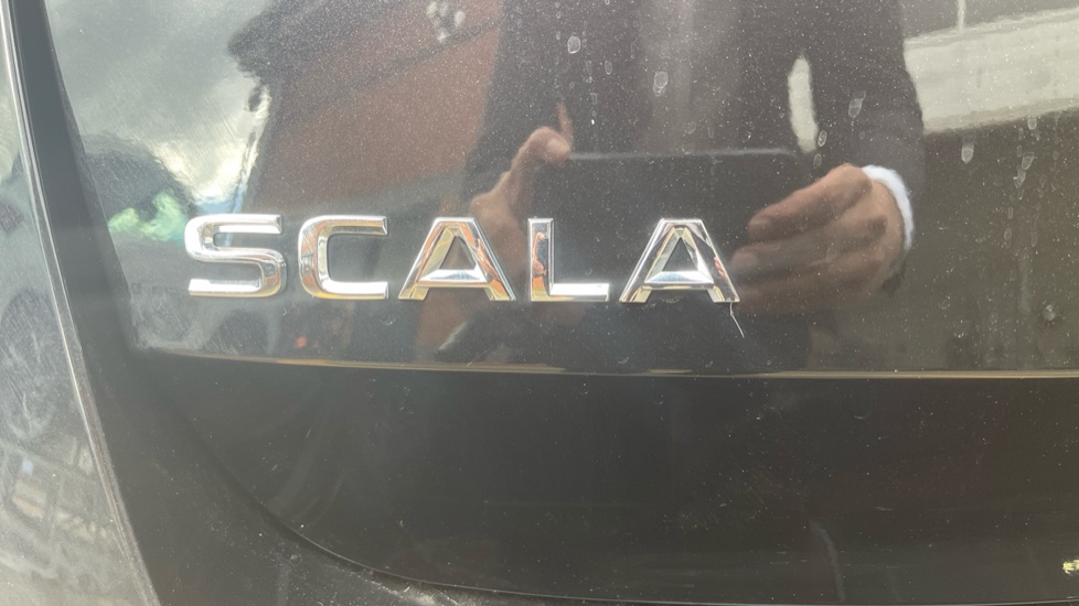 Skoda Scala 1.0 TSI 116 SE Edition 5dr DSG Petrol Hatchback - Image 31
