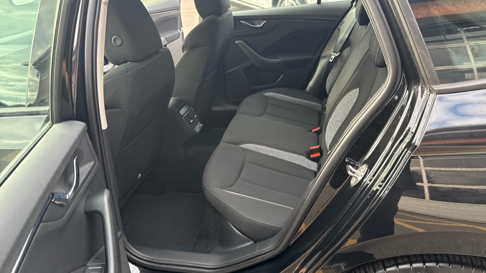 Skoda Scala 1.0 TSI 116 SE Edition 5dr Petrol Hatchback - Image 38