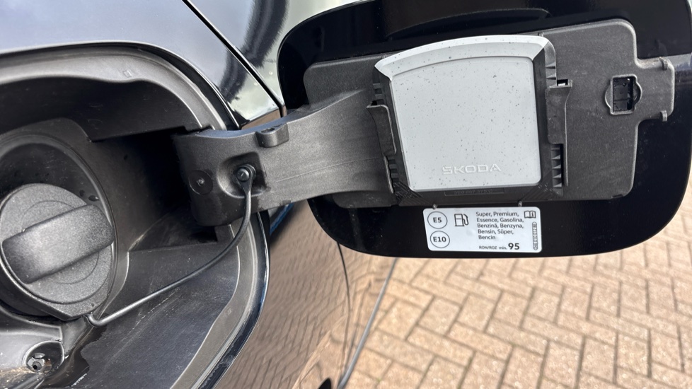 Skoda Scala 1.0 TSI 116 SE Edition 5dr Petrol Hatchback - Image 22