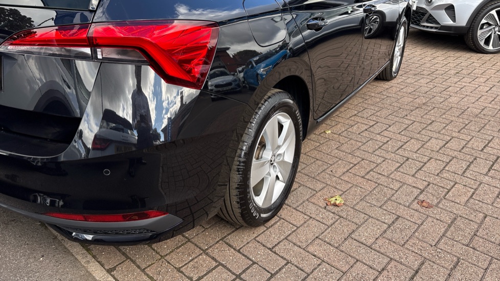 Skoda Scala 1.0 TSI 116 SE Edition 5dr Petrol Hatchback - Image 48
