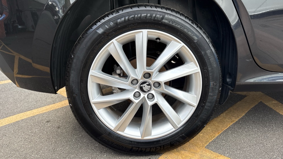 Skoda Kamiq 1.0 TSI SE Edition 5dr Petrol Hatchback - Image 21