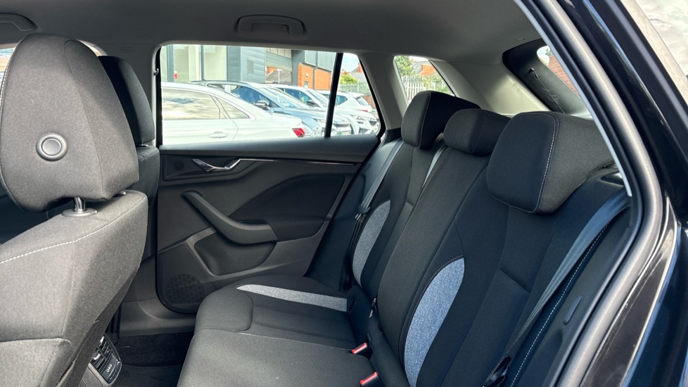 Skoda Kamiq 1.0 TSI SE Edition 5dr Petrol Hatchback - Image 37