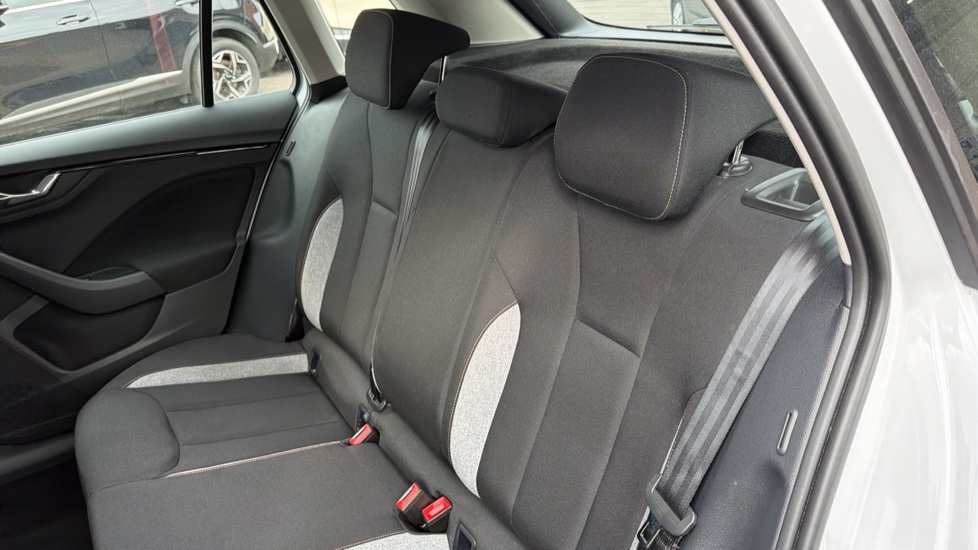 Skoda Kamiq 1.0 TSI SE Edition 5dr DSG Petrol Hatchback - Image 16