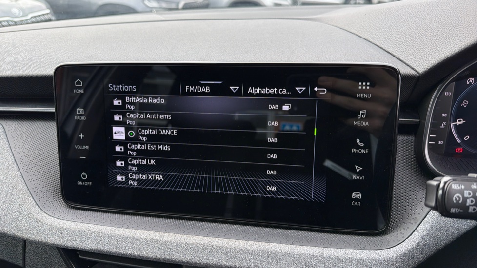Skoda Kamiq 1.0 TSI SE Edition 5dr DSG Petrol Hatchback - Image 38
