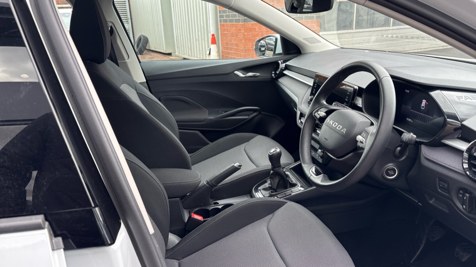 Skoda Fabia 1.0 TSI SE Edition 5dr Petrol Hatchback - Image 15