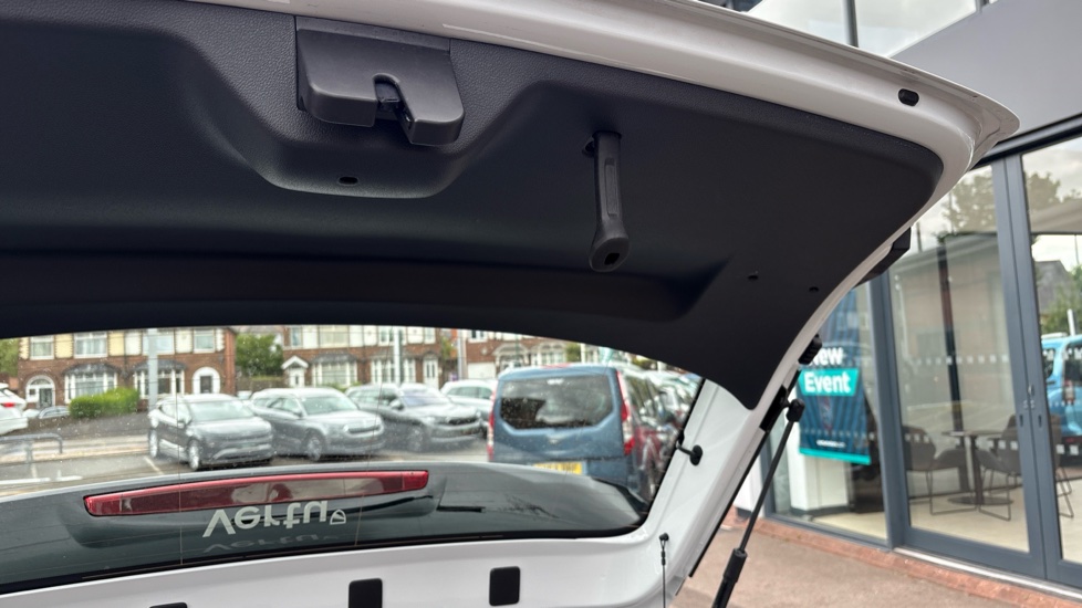 Skoda Fabia 1.0 TSI SE Edition 5dr Petrol Hatchback - Image 28
