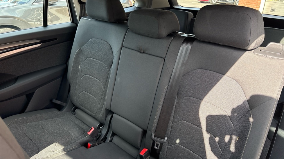 Skoda Kodiaq 2.0 TDI SE 5dr DSG [7 Seat] Diesel Estate - Image 16